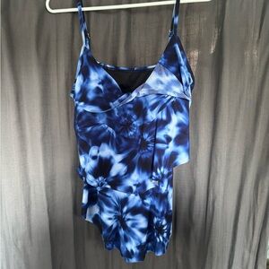 Aqua Green Blue Tie-Dye tankini set with shorts